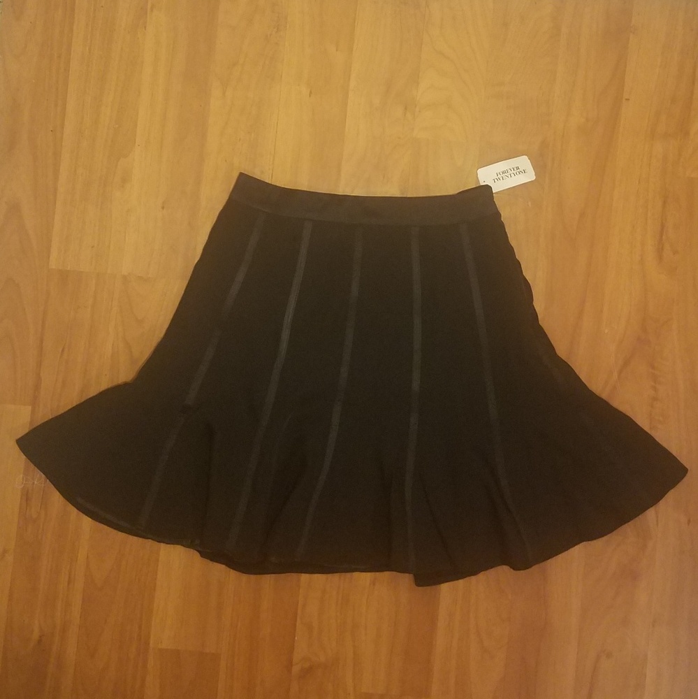 Forever 21 black knee length skirt